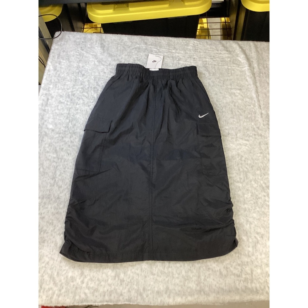 Nike Kids Sportswear Black Woven Cargo Skirt Large HQ9402-010 NEW